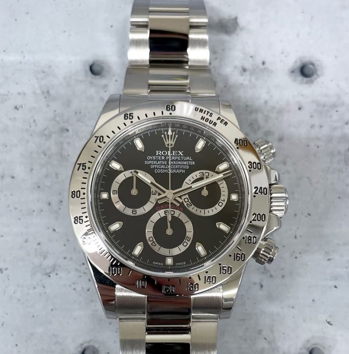 Dazzling watch in light